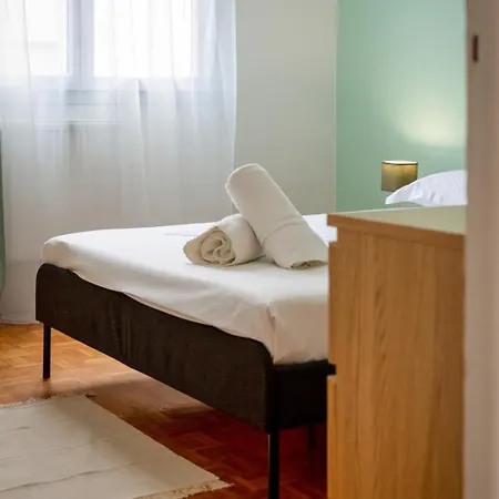 Eric Joli Renove Avec Double Balcons Апартаменты *