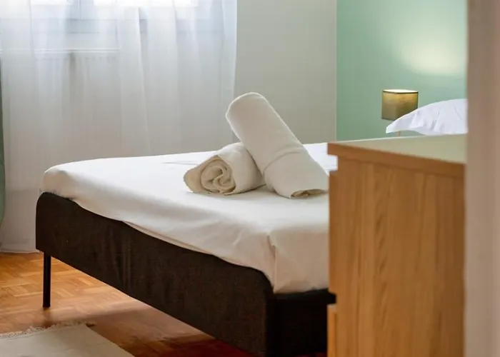 Eric Joli Renove Avec Double Balcons Appartement *