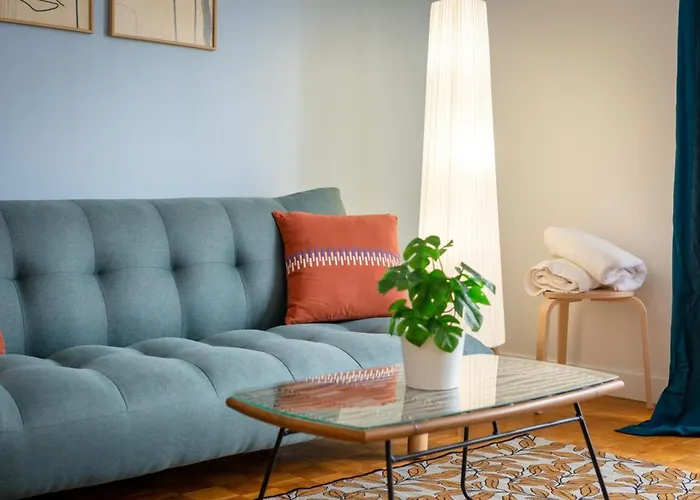 Eric Joli Renove Avec Double Balcons Appartement Rouen