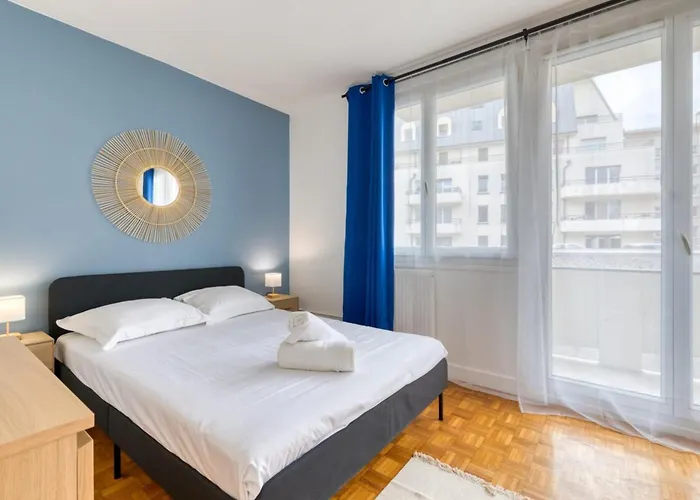 Appartement Eric Joli Renove Avec Double Balcons *