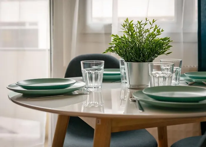 Eric Joli Renove Avec Double Balcons Appartement Rouen